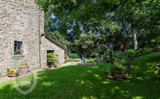 Villa in pietra a due passi da Cortona