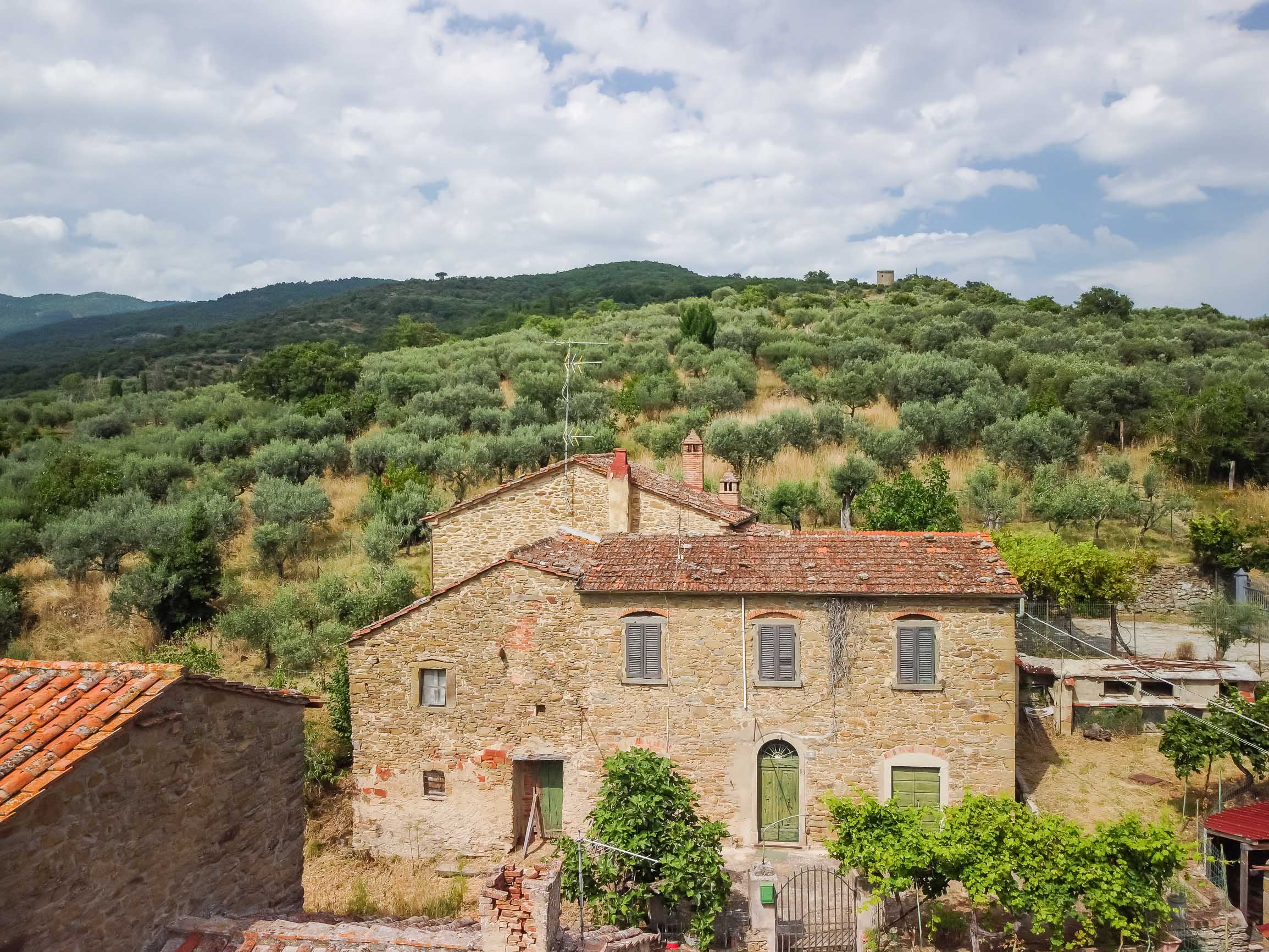 Charming cottage to be renovated