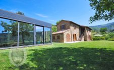 Casale Tornavento farmhouse with a view
