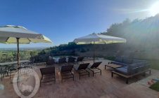 Casale Il Tramonto, 26,000 m2 of land, 340 m2 surface area on 4 floors, with garage, garden, terrace, 6 bedrooms, 6 bathrooms, panoramic swimming pool.