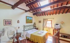 Apartment in Cortona on 3 levels