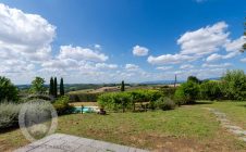 Villa indipendente con piscina e giardino