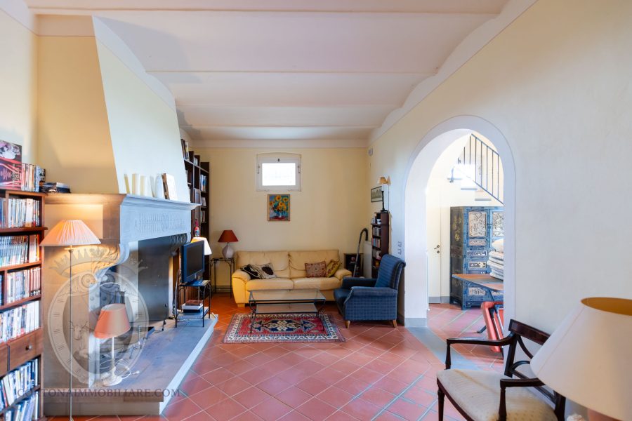 Villa indipendente con piscina e giardino