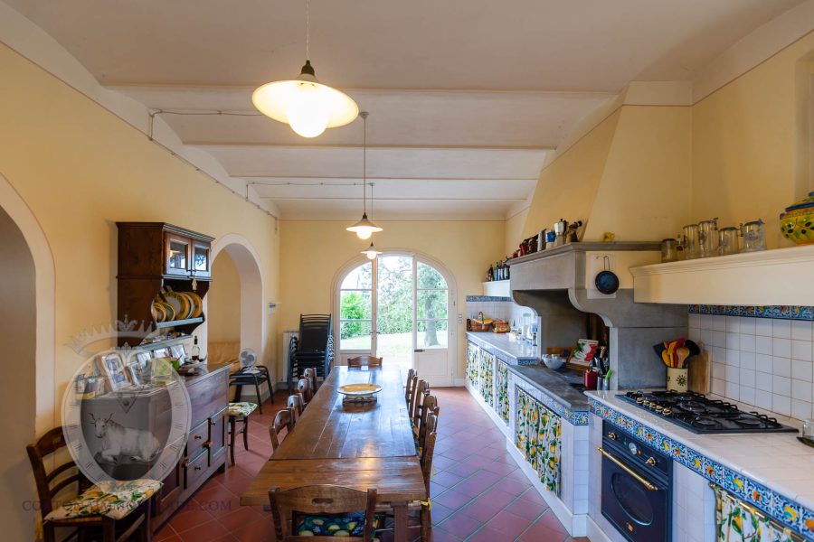 Villa indipendente con piscina e giardino