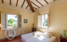 Villa indipendente con piscina e giardino
