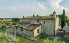 Casale con piscina panoramica