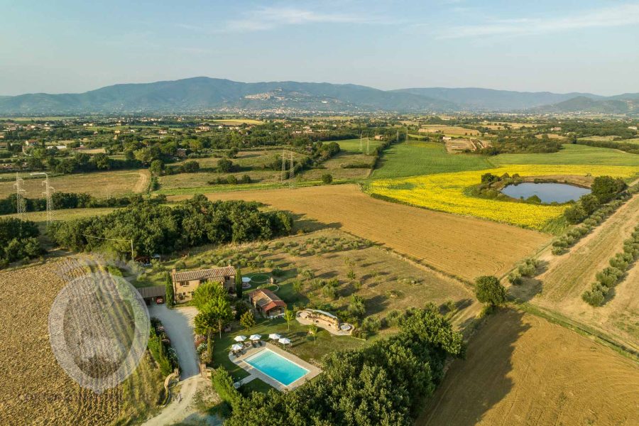 Casale con piscina panoramica