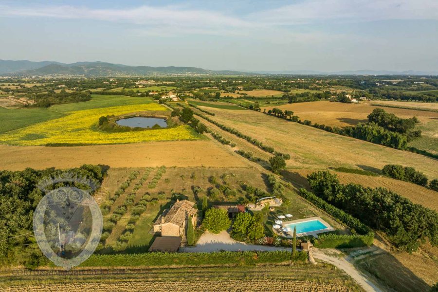 Casale con piscina panoramica