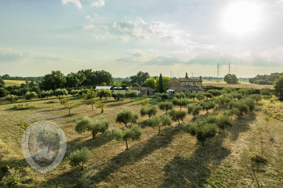 Farmhouse with panoramic swimming pool