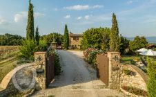 Casale con piscina panoramica