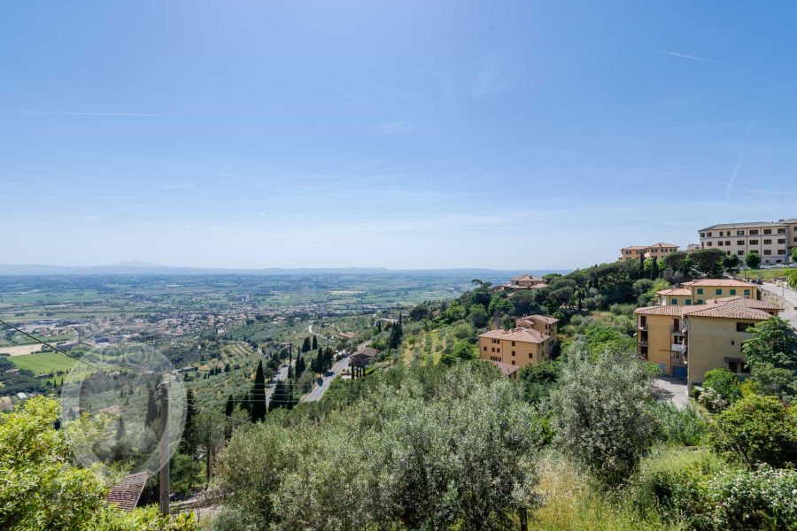 Apartment with panoramic view