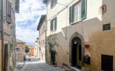 Independent townhouse in the center