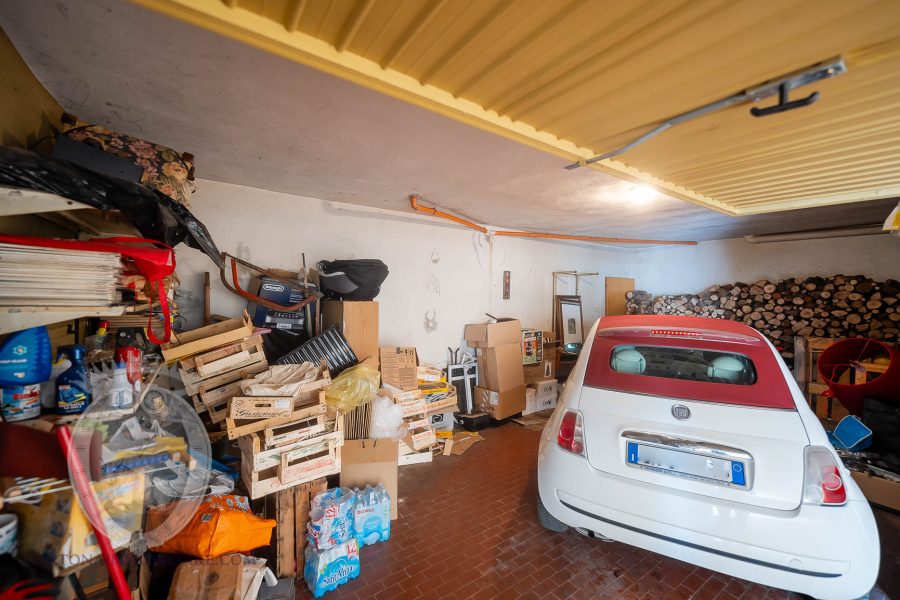 Appartamento con terrazze e garage