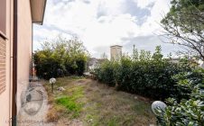 Appartamento con garage e giardino