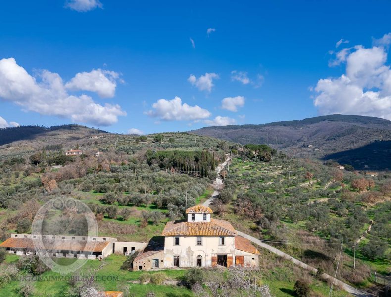 Leopoldina with outbuildings and land