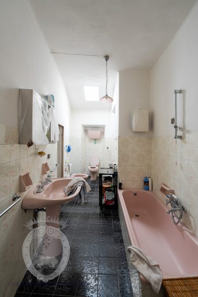 Apartment in the center with garden