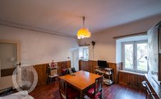 Apartment in the center with garden