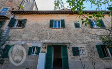 Apartment in the center with garden