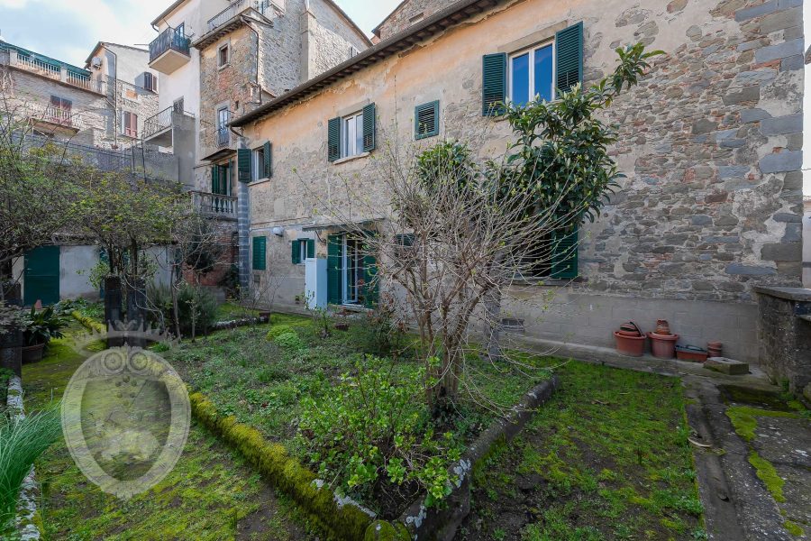 Appartamento in centro con giardino