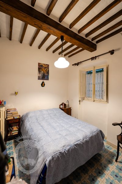 Apartment in the center with garden