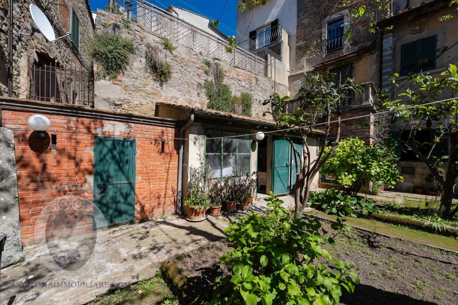 Appartamento in centro con giardino