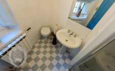Casale in pietra con terreno