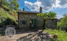 Stone farmhouse with land