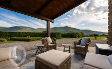 Villa con piscina e giardino