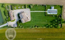 Villa con piscina e giardino