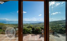 Villa con vista lago e giardino