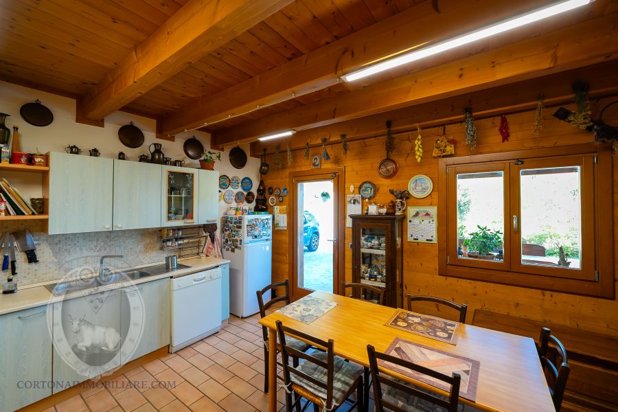 Villa con vista lago e giardino
