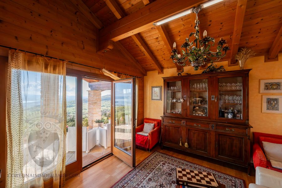 Villa con vista lago e giardino