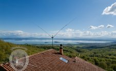 Villa with lake view and garden