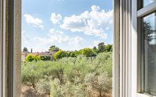 Villa con piscina e giardino