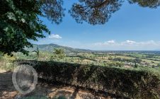 Villa con giardino e piscina