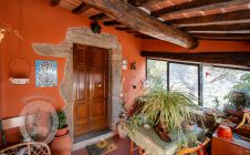 Villa con giardino e piscina