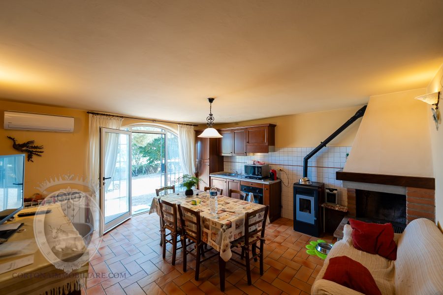 Villa con giardino e piscina