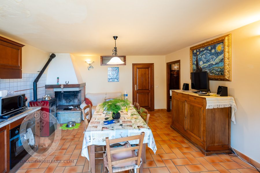 Villa with garden and swimming pool