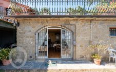 Villa con giardino e piscina