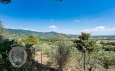 Villa con giardino e piscina