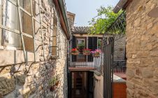 Terratetto in centro con patio e garage