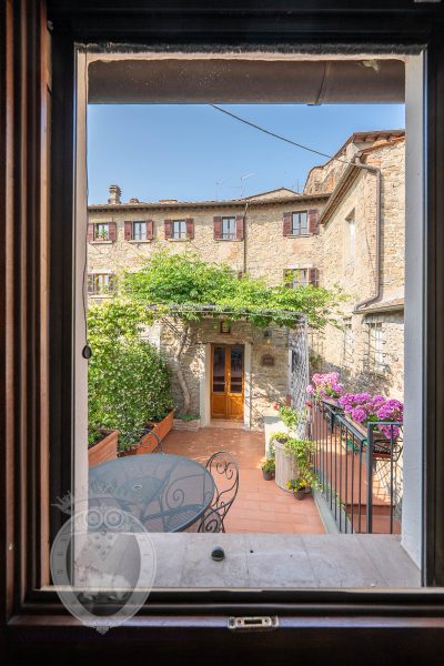 Terratetto in centro con patio e garage