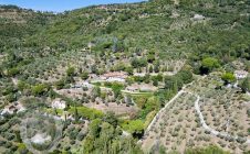 Casale con vista, terreno e annessi