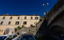 Appartamento con giardino e garage