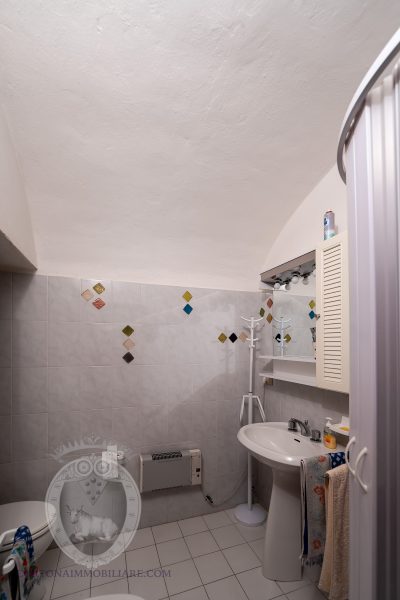 Appartamento con giardino e garage