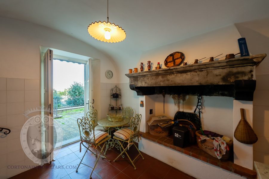 Appartamento con giardino e garage