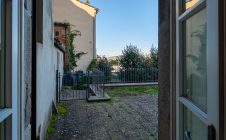 Appartamento con giardino e garage