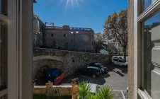 Appartamento con giardino e garage