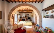 Casale con vista e piscina