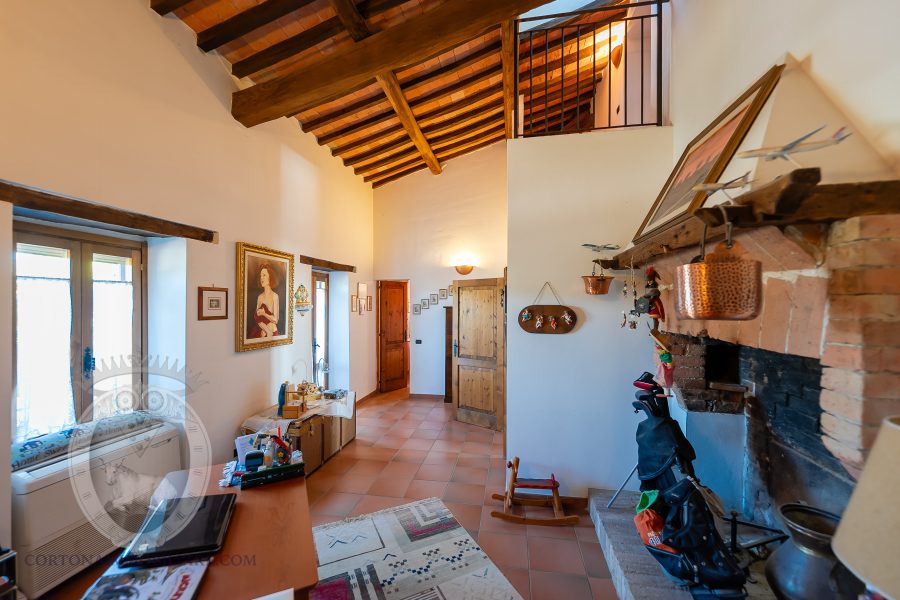 Casale con vista e piscina